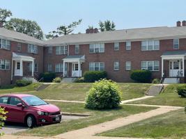 featured image of 1300 Oakland Rd Ne