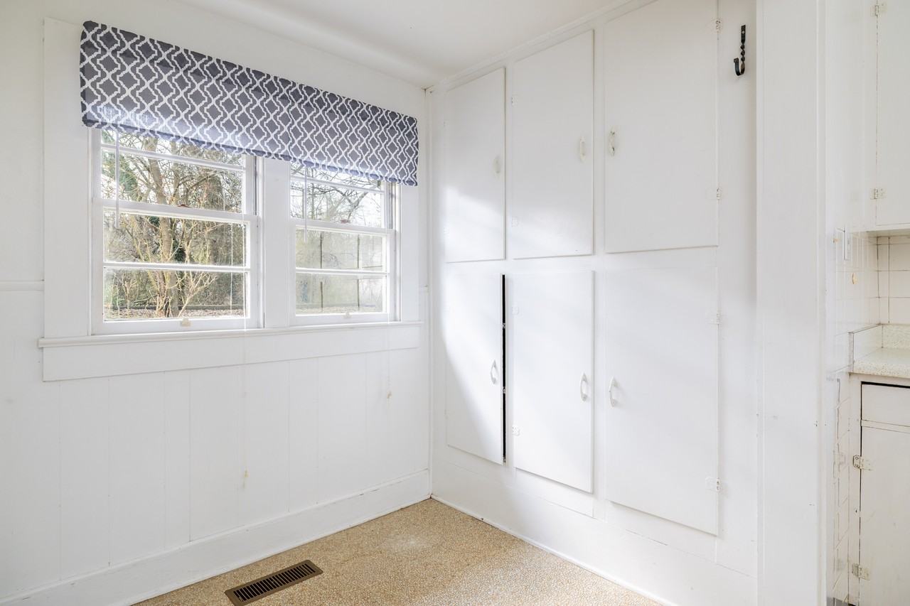 1122 Phillips Ave #NA - Photo 3 of 9