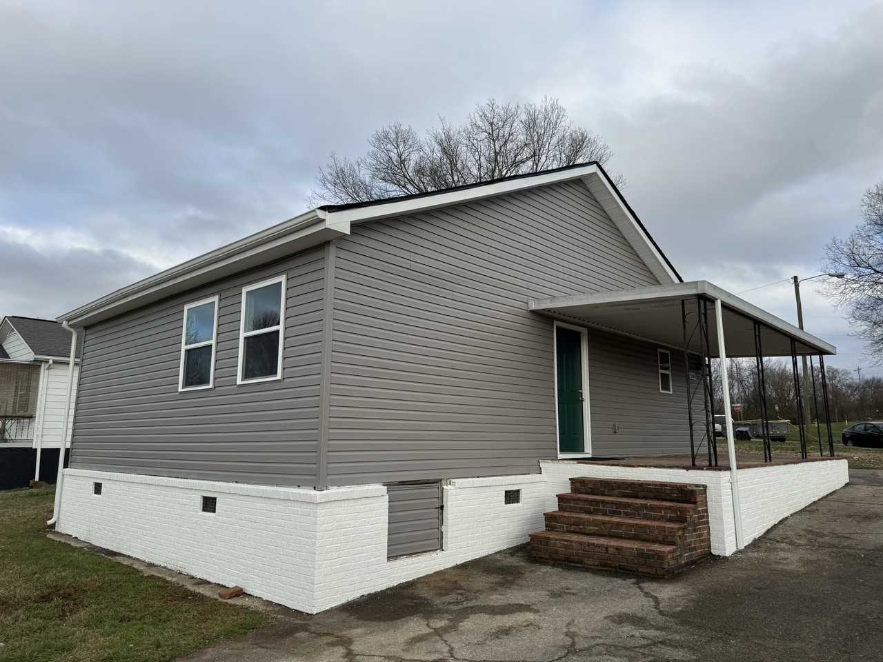 268 E Edison St #NA - Photo 3 of 12