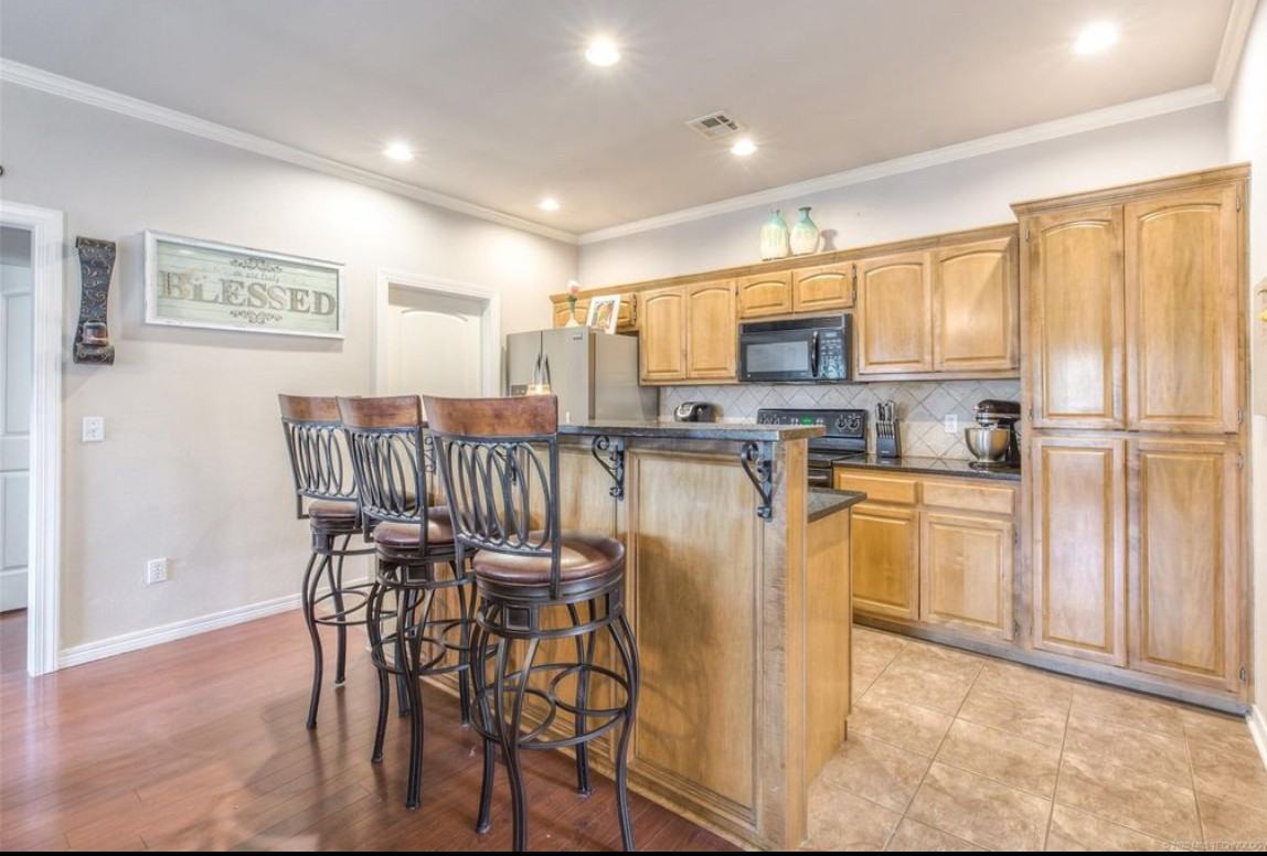 11220 S Cedar St #NA - Photo 7 of 15