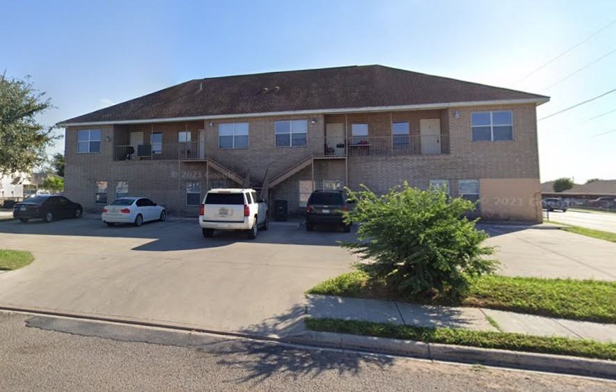 3200 Hill Crest Dr #2 - Photo 2 of 9