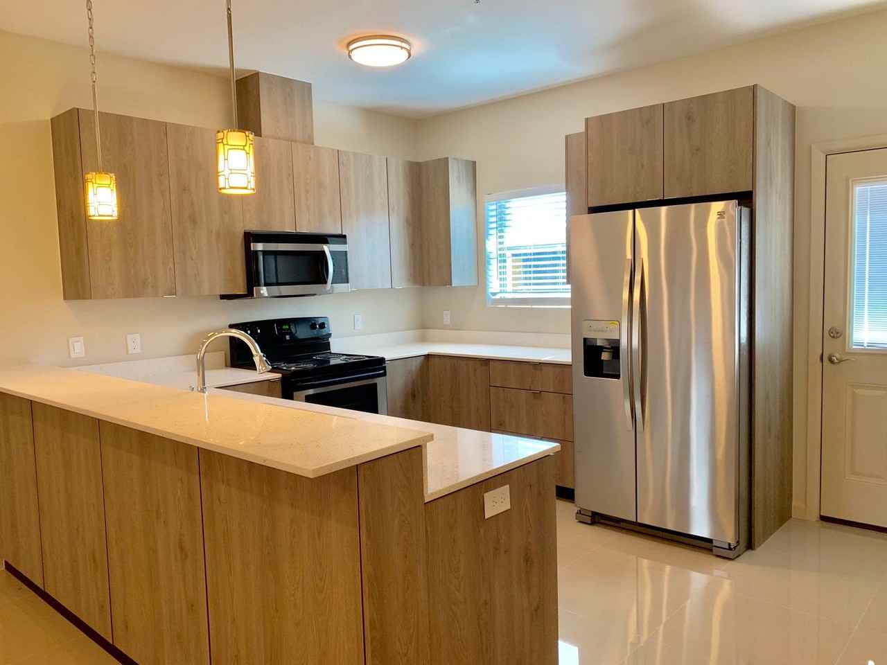 508 Newport Ave #3B2-5B - Photo 4 of 16