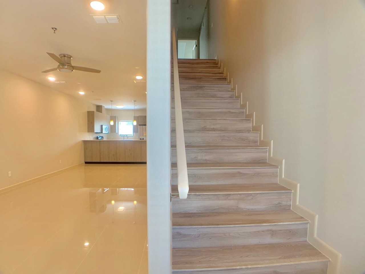 508 Newport Ave #3B2-5B - Photo 6 of 16