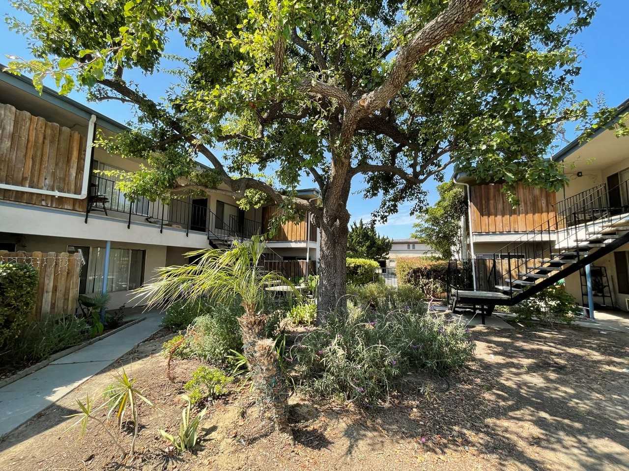 347 Steckel Dr - Photo 2 of 24