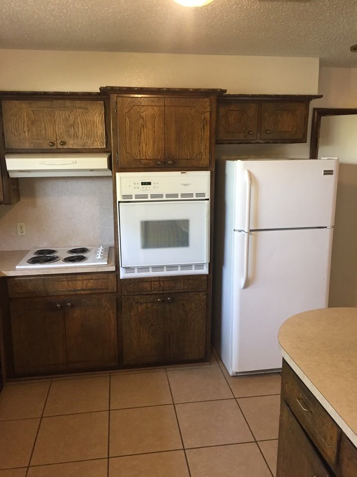502 Sw 70th St #NA - Photo 6 of 50