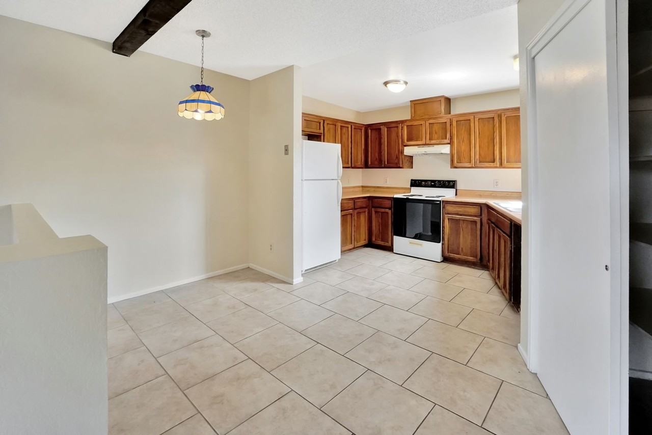 4325 E Fairmount St #1 - Photo 2 of 7