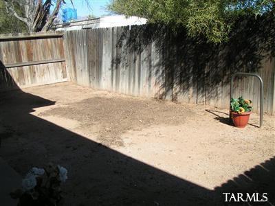 4325 E Fairmount St #1 - Photo 6 of 7