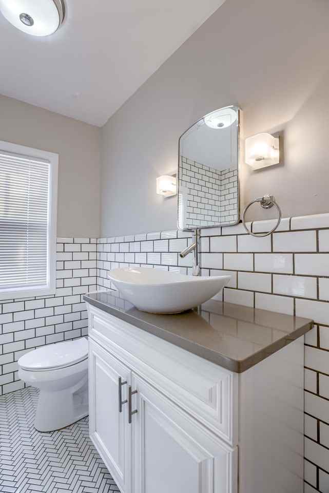 2509 N 52nd St #1 - Photo 7 of 25