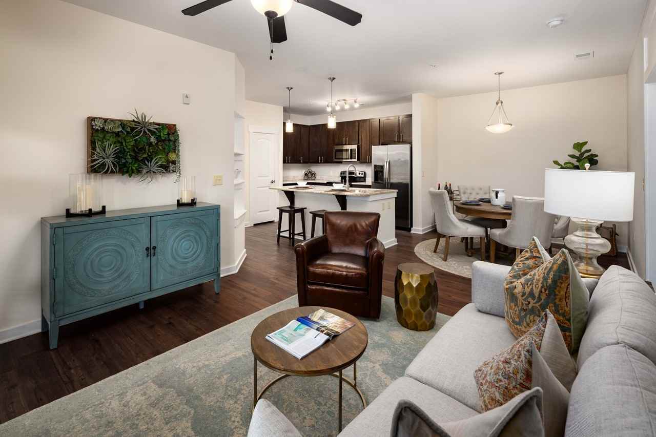 Bees Ferry - Photo 6 of 22