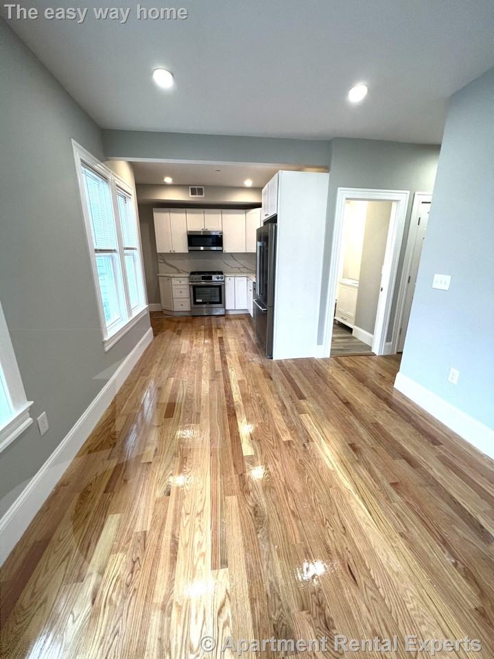 73 Pearl St #2 - Photo 4 of 18