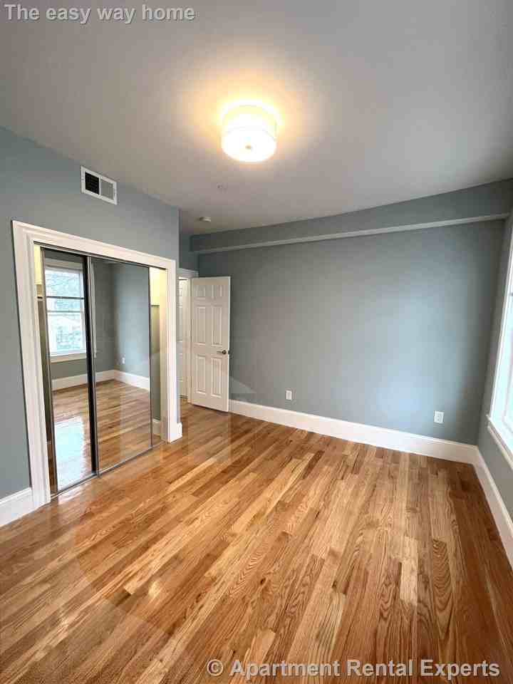 73 Pearl St #2 - Photo 7 of 18