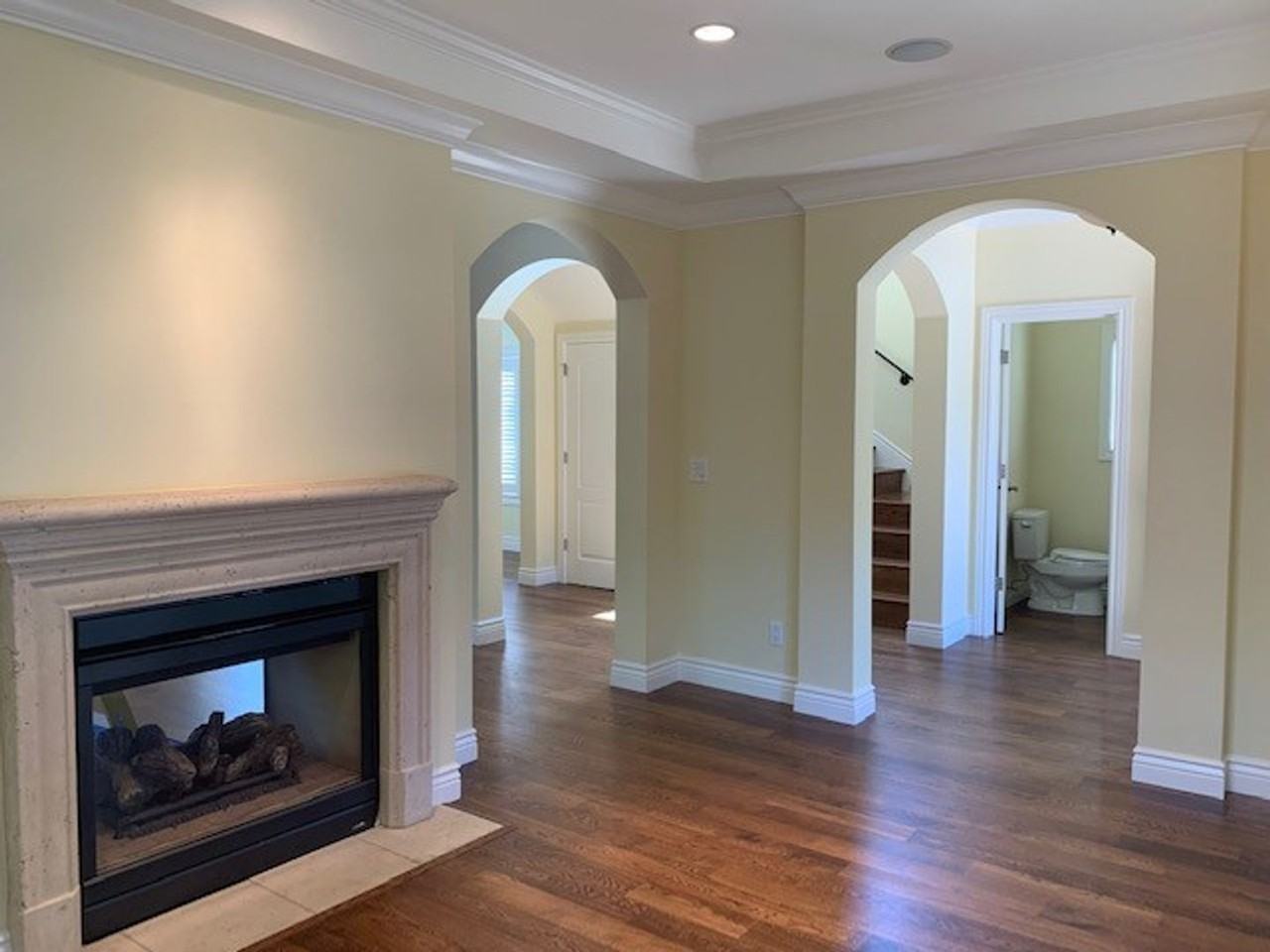 925 Roble Ave - Photo 7 of 29