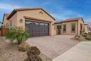 239 E Leverenz Ave - Photo 1 of 1