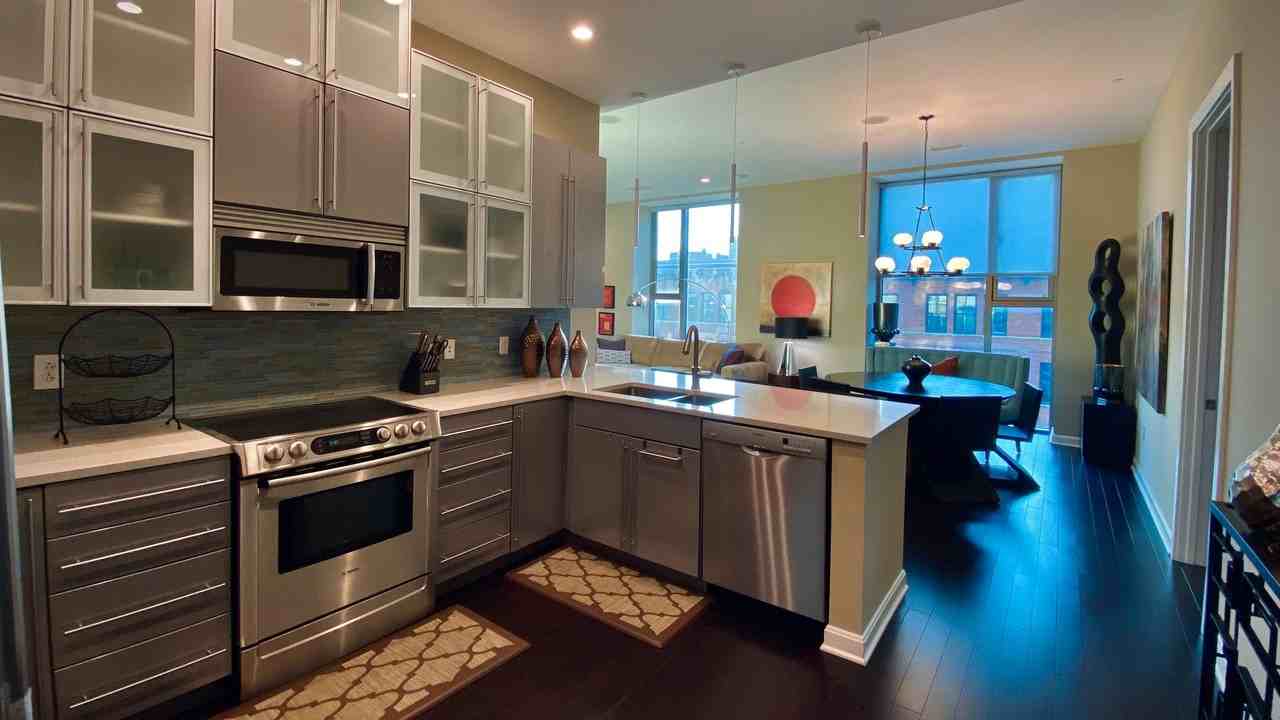 1 Virginia Ave - Photo 4 of 32