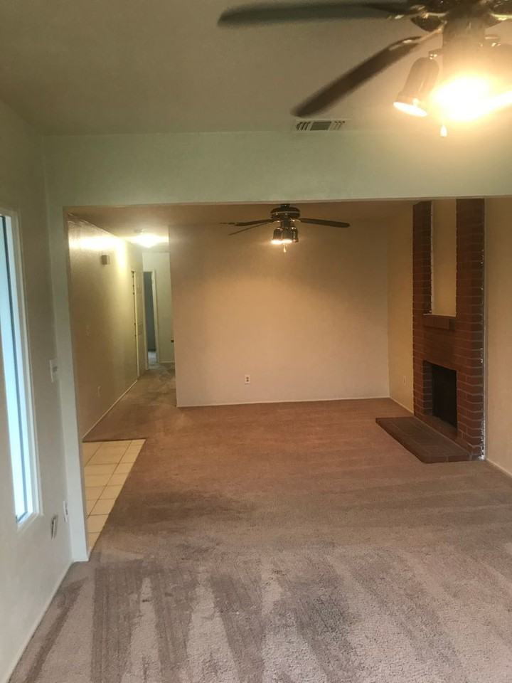 1004 Marston St - Photo 2 of 14