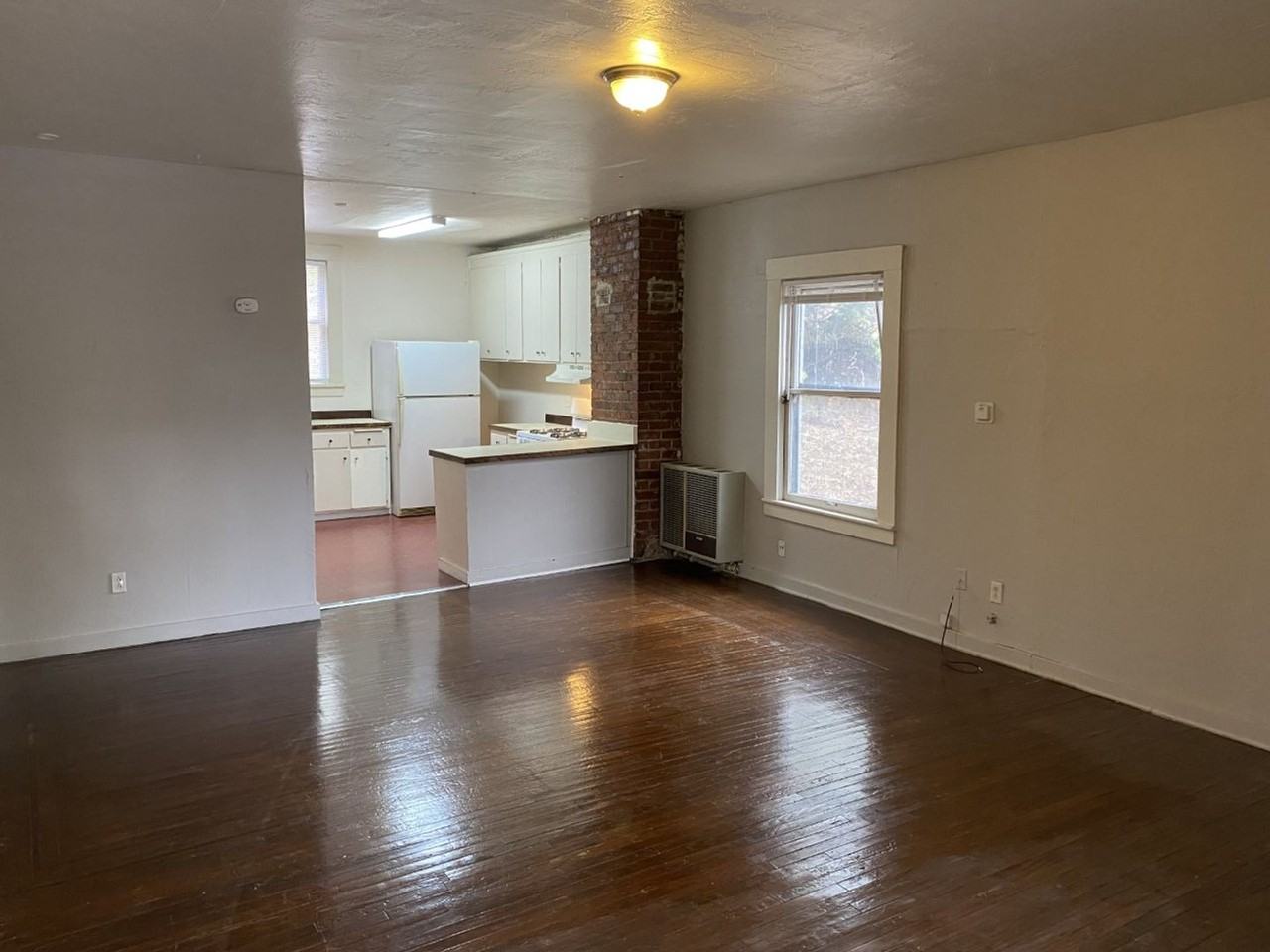 206 Carolina St - Photo 3 of 16
