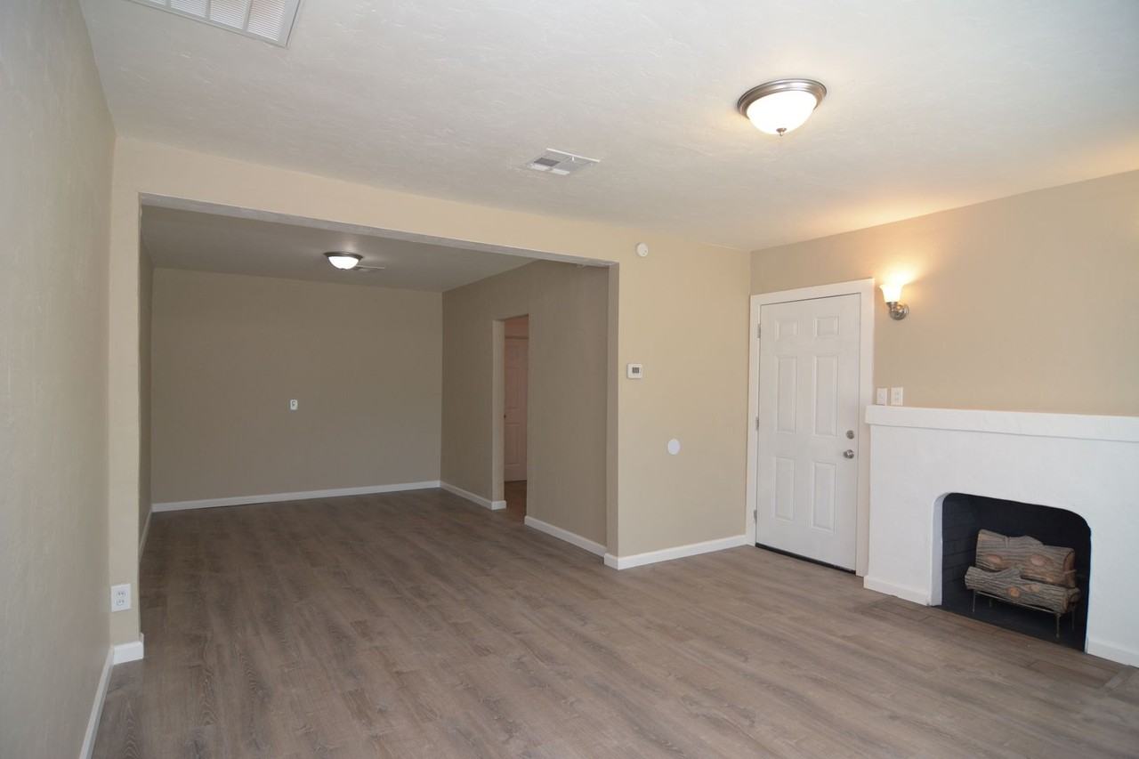 835 E Graybill Dr - Photo 5 of 17