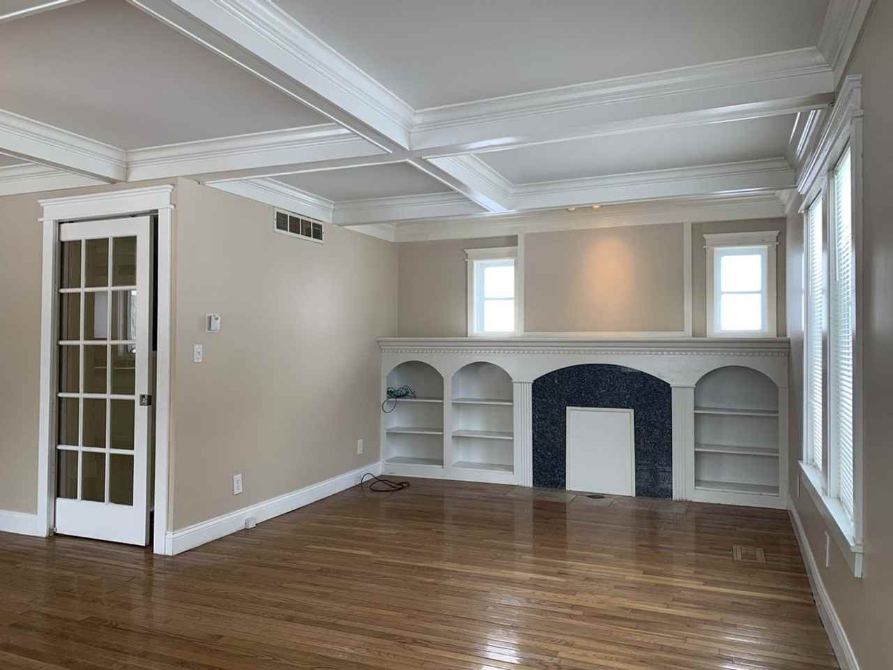 2201 Lyons Ave - Photo 3 of 14