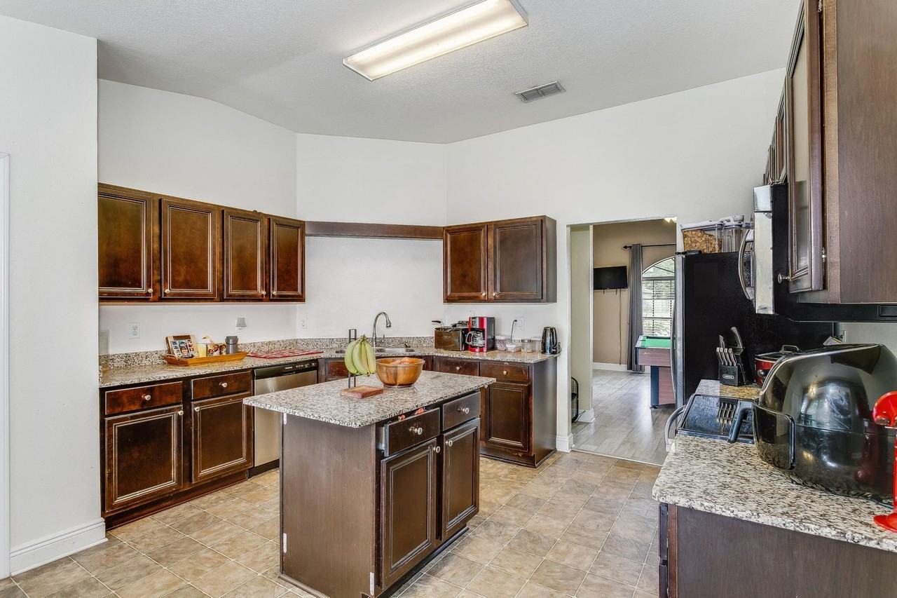 7070 Harvest Way - Photo 3 of 4