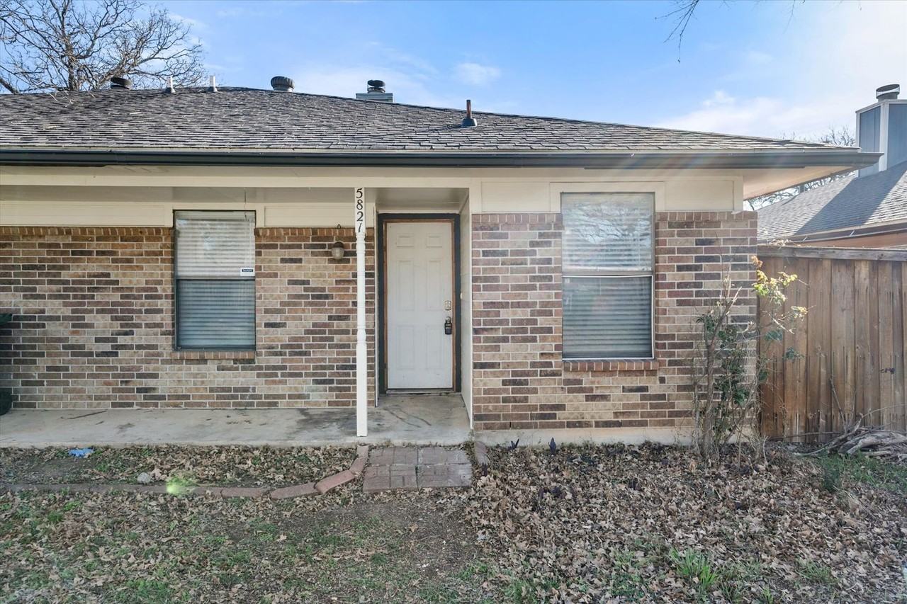 5821 Mansfield Rd - Photo 3 of 24