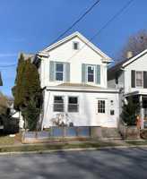 featured image of 731 E Washington St