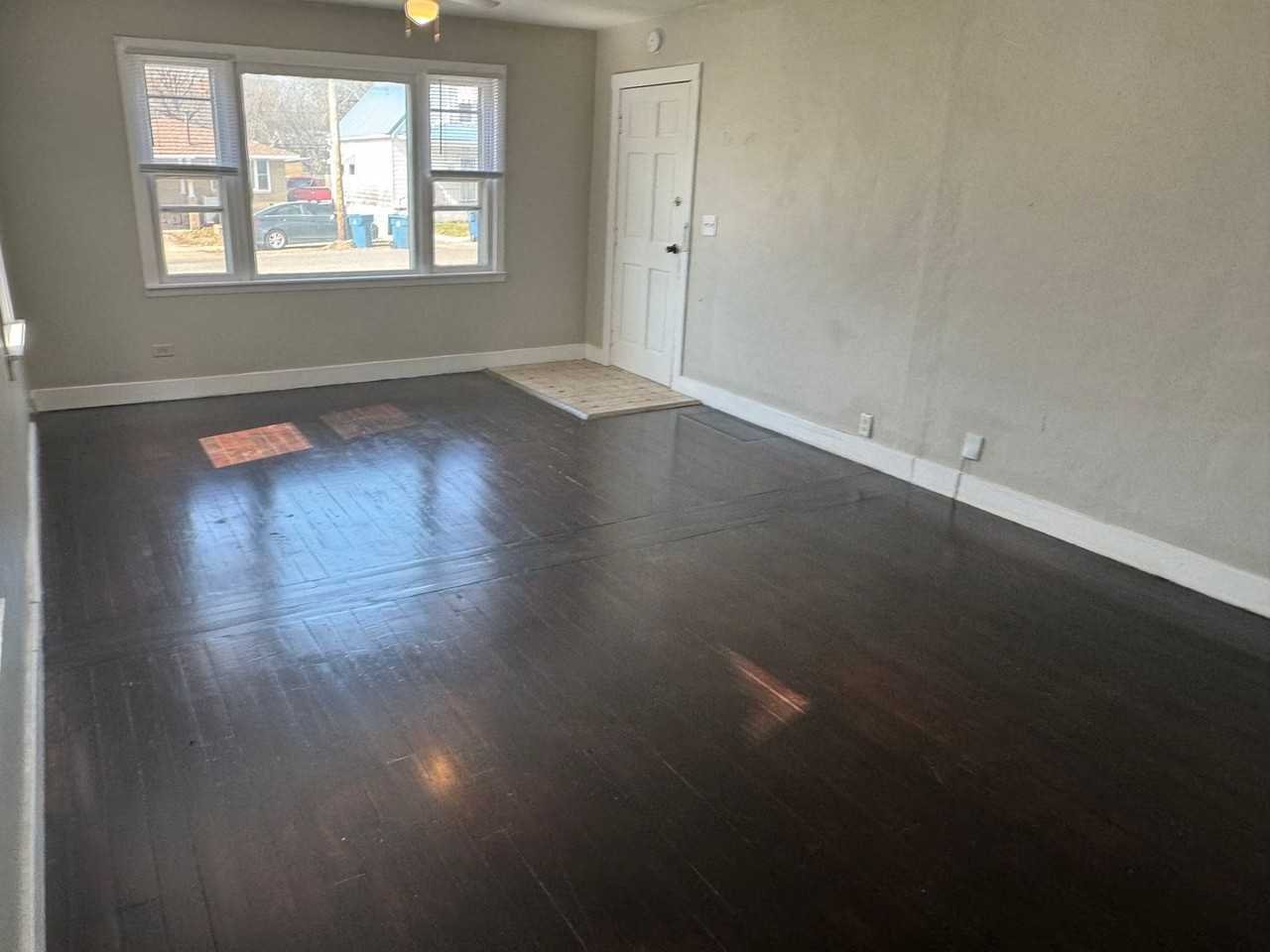 2326 S 14th St - Photo 2 of 10