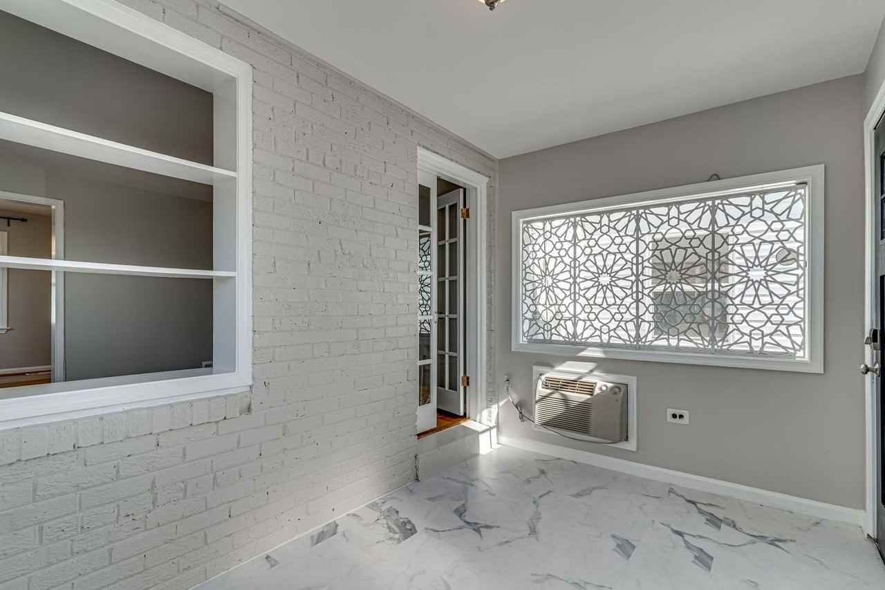 2722 Jefferson Drive - Photo 6 of 35