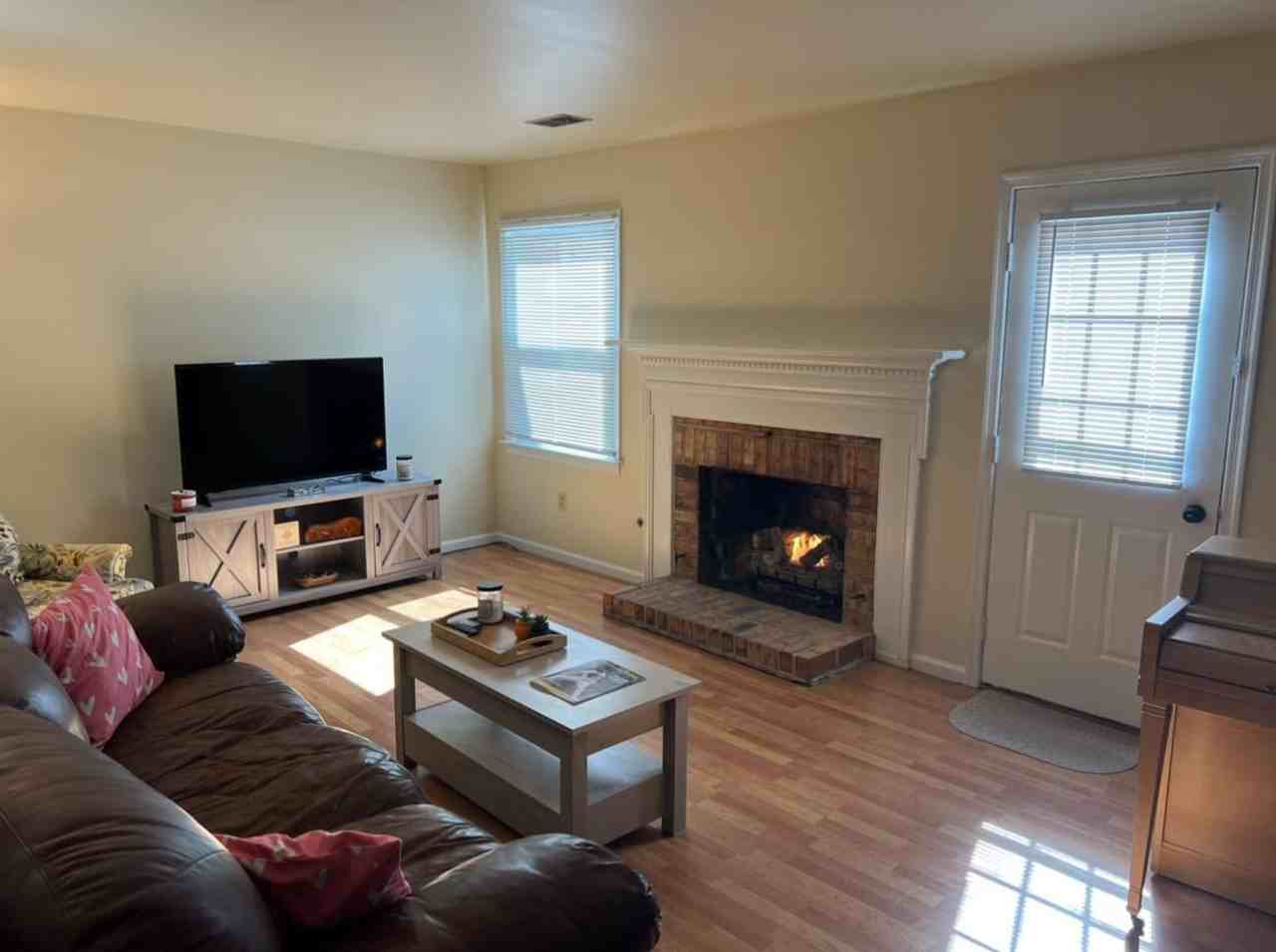 65 Charles Parish Dr - Photo 2 of 8