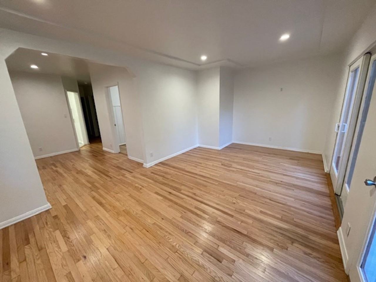 41-47 Thornton Ave - Photo 2 of 32