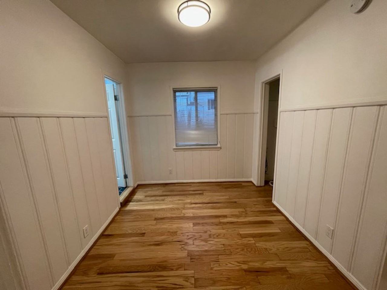 41-47 Thornton Ave - Photo 7 of 32