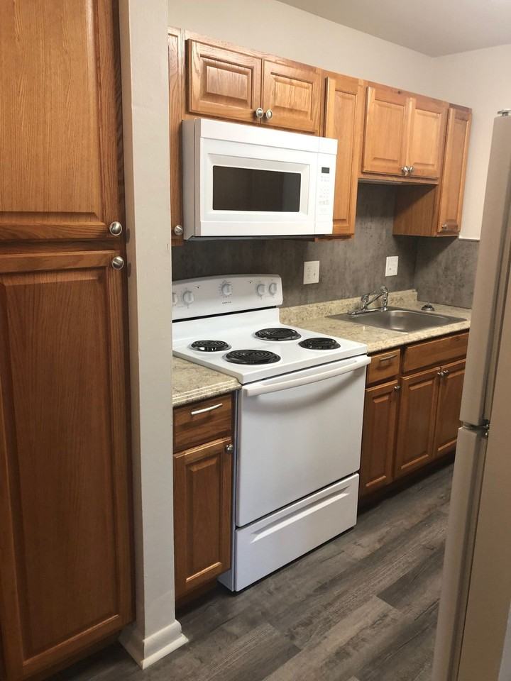 529-531 W 5th St - Photo 3 of 10