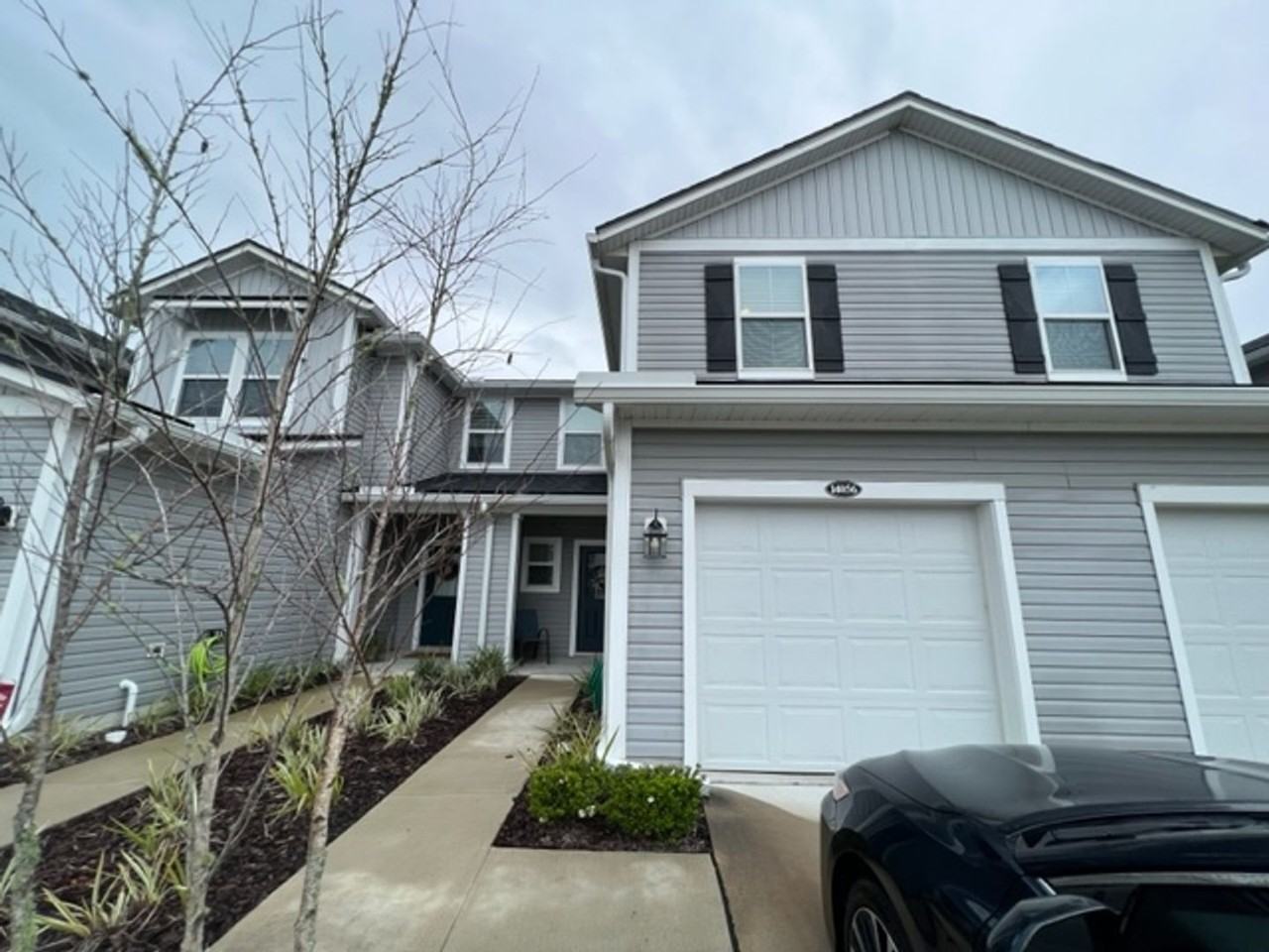 14056 Sterely Ct S - Photo 3 of 38