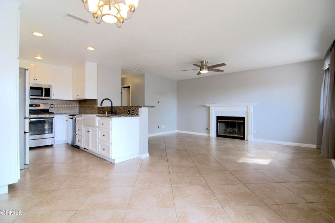 654 Holmes Ave - Photo 5 of 21