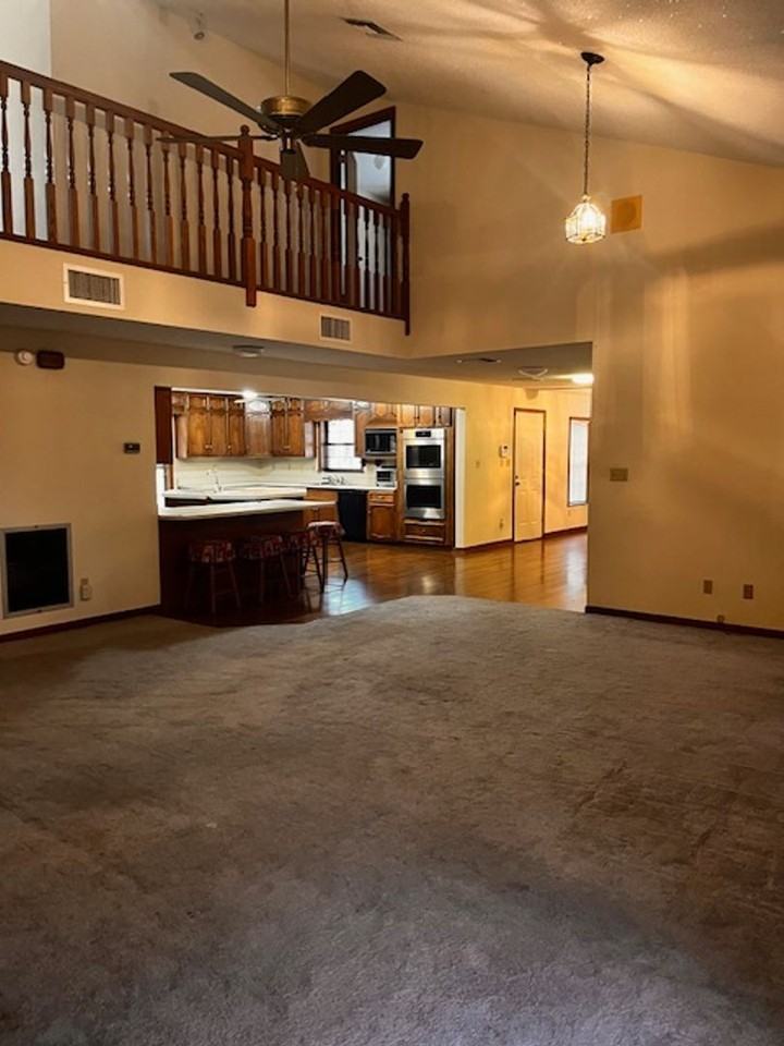 102 Lonnie Raker Ln - Photo 2 of 10