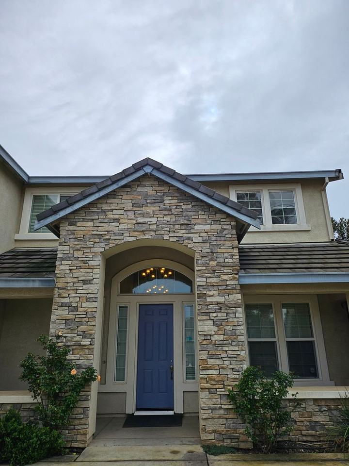 1178 Jewelflower St - Photo 2 of 16