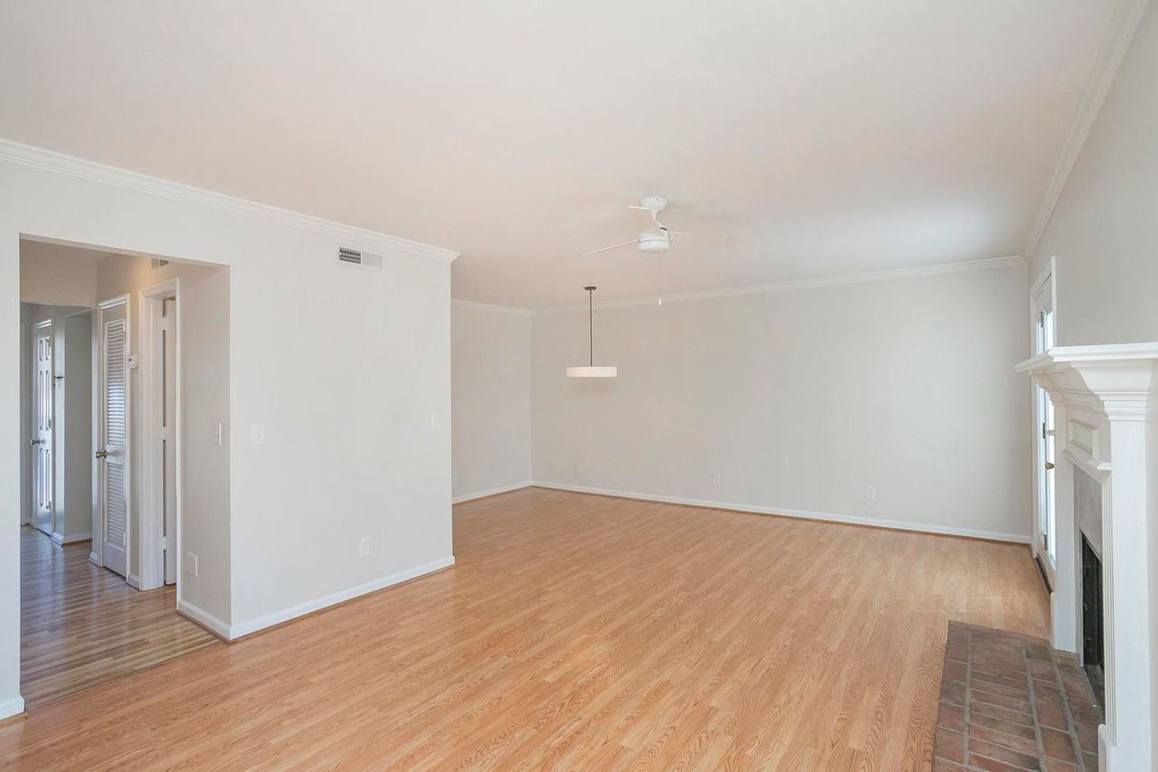 614 Brentwood Pt - Photo 5 of 28