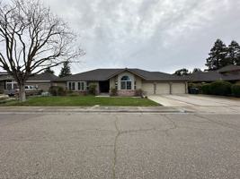 featured image of 1780 Paddock Ln