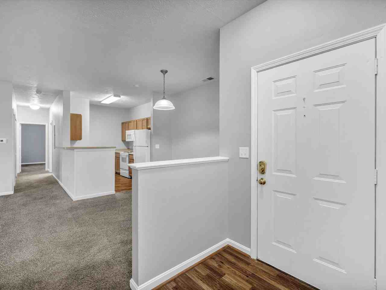 8584 Lincoln Ave - Photo 5 of 33