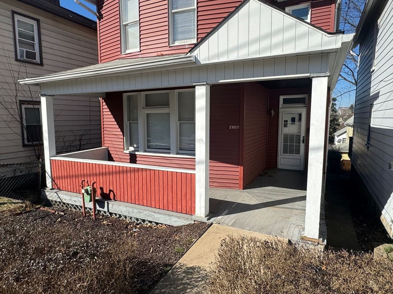 2807 Beaver St - Photo 2 of 35