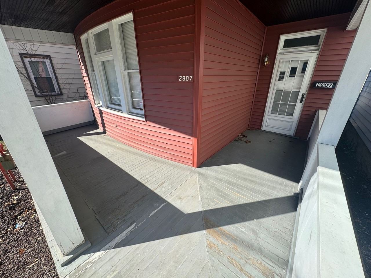 2807 Beaver St - Photo 3 of 35