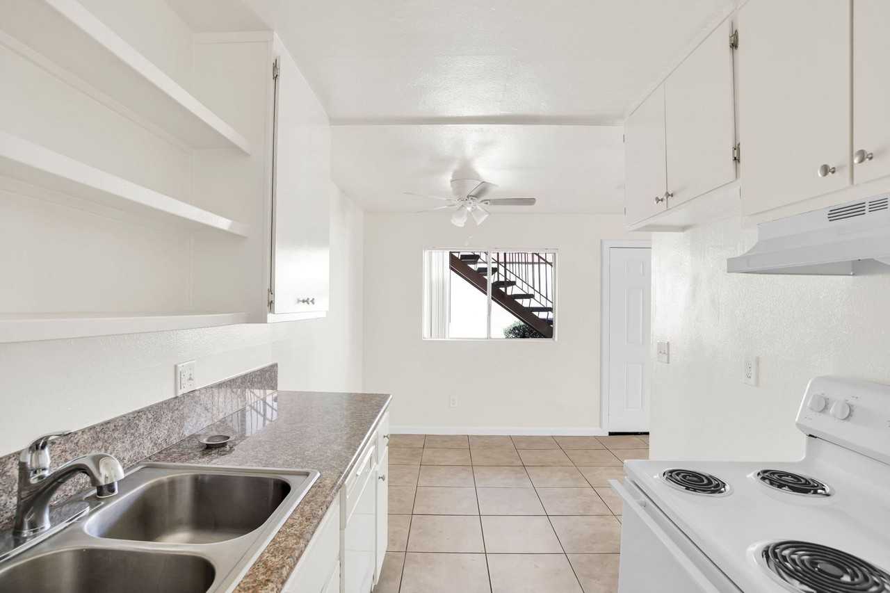 25268 - 25269 Park Avenue - Photo 5 of 50