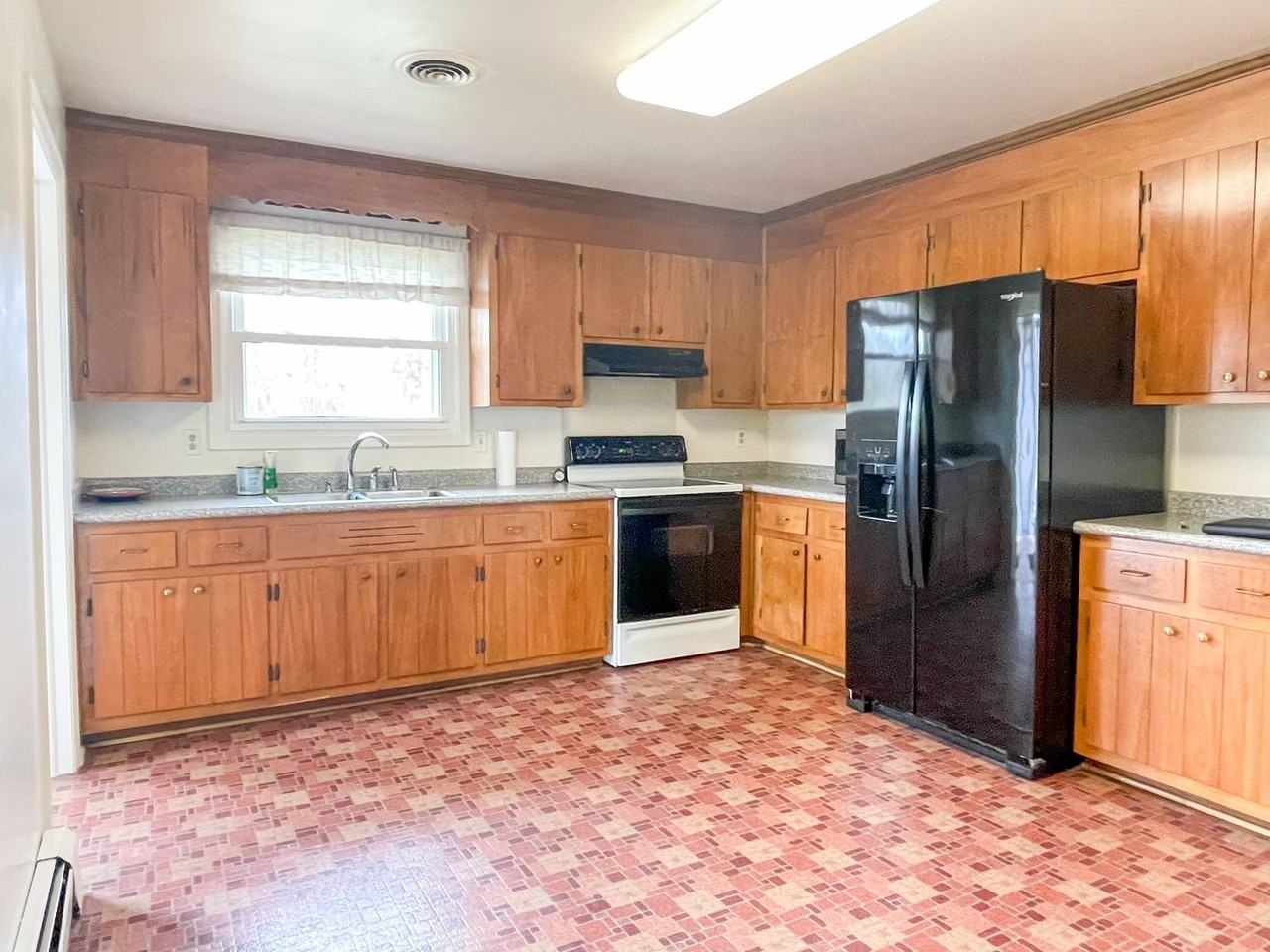 6715 Laurel Spring Rd - Photo 3 of 36