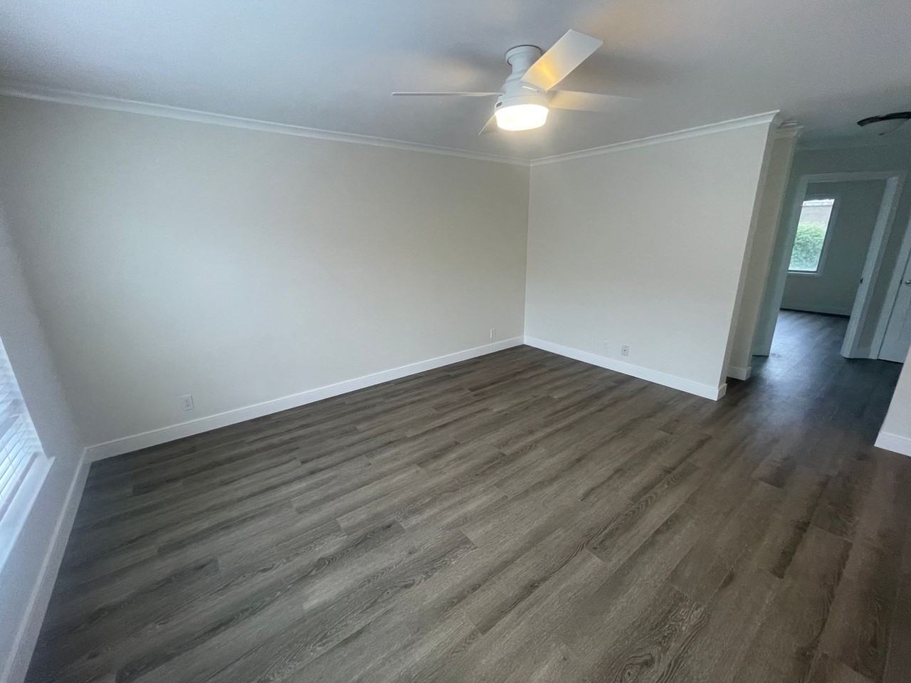 351 Trumbull St - Photo 2 of 18