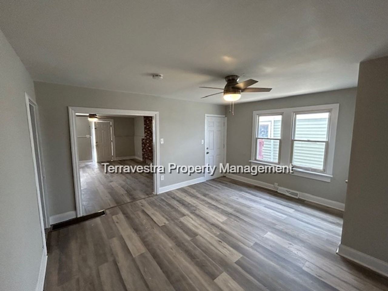 414 E Main St - Photo 2 of 20