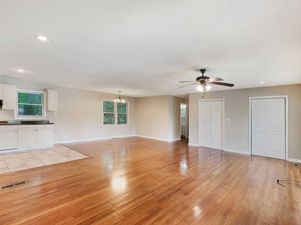 3207 30th St - Photo 2 of 18