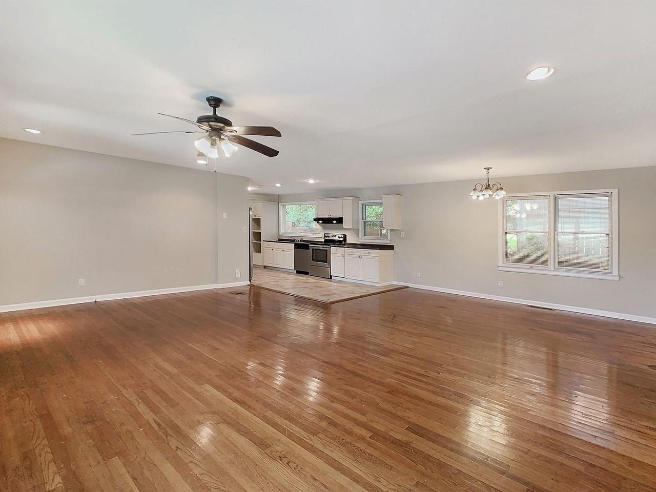 3207 30th St - Photo 3 of 18