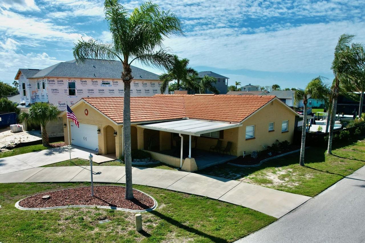 15617 Century Dr - Photo 3 of 50