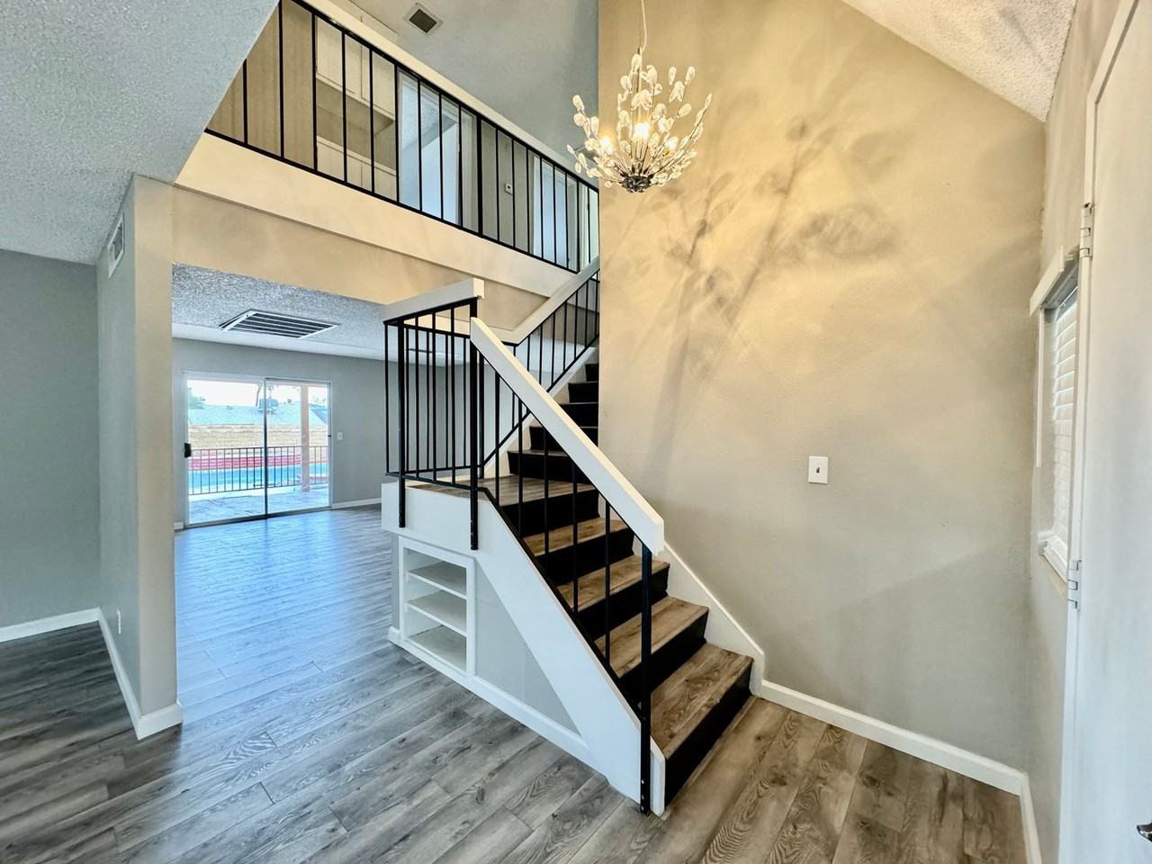 4032 Arrowood Dr - Photo 3 of 16