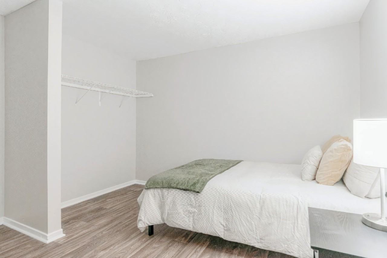 Kristen Cove - Photo 7 of 8