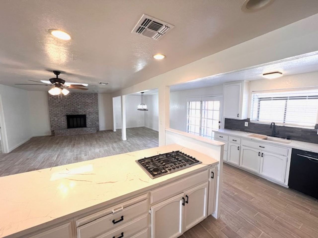 1410 East Palo Verde Street - Photo 6 of 20